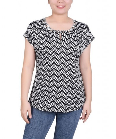 Petite Grommet Neck Knit Short Extended Sleeve Top Black White Zigzag $23.92 Tops