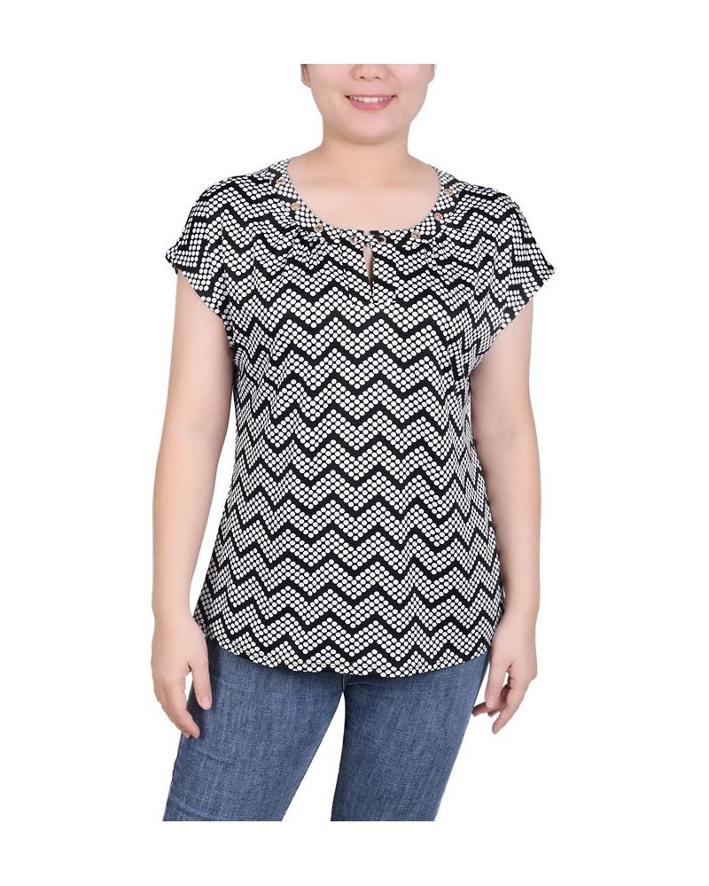 Petite Grommet Neck Knit Short Extended Sleeve Top Black White Zigzag $23.92 Tops