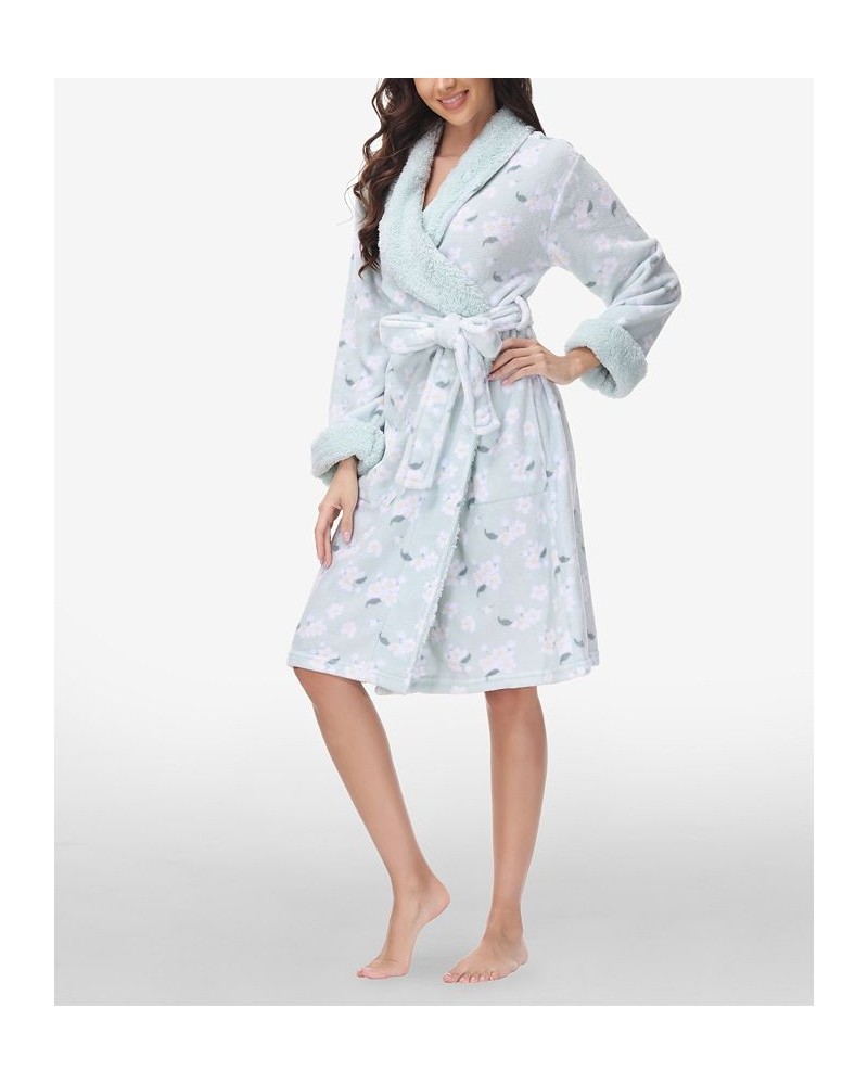 Women's Printed Plush Robe Winter Floral $25.91 Sleepwear